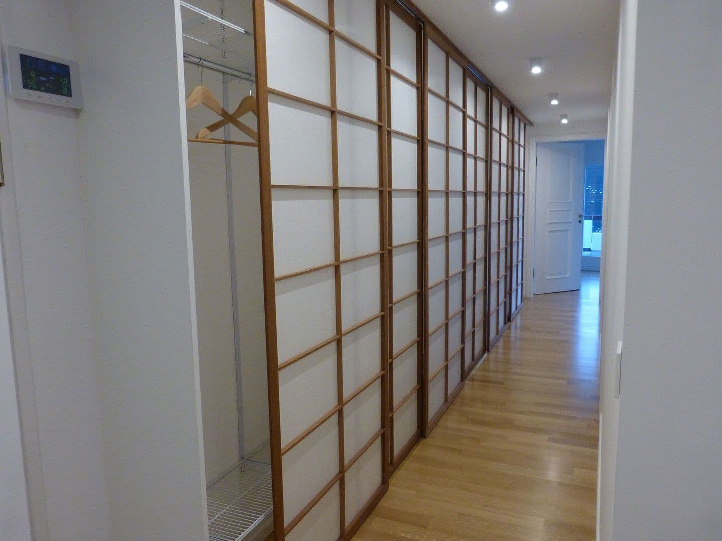 Prenájom bytu 4-izbový 195 m², München, Bavorsko Prenájom bytu 4-izbový 195 m², München, Bavorsko