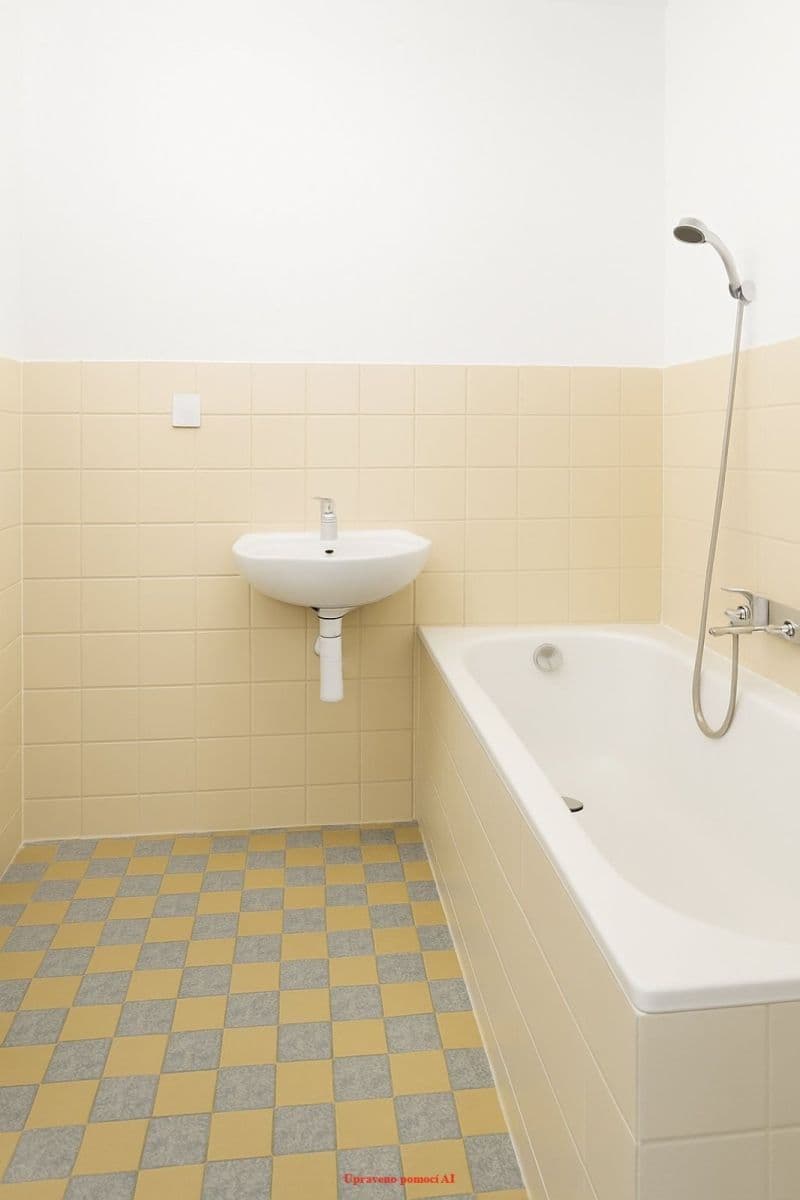 Prenájom bytu 3-izbový 82 m², Marie Majerové, Frýdek-Místek, Moravskoslezský kraj Prenájom bytu 3-izbový 82 m², Marie Majerové, Frýdek-Místek, Moravskoslezský kraj