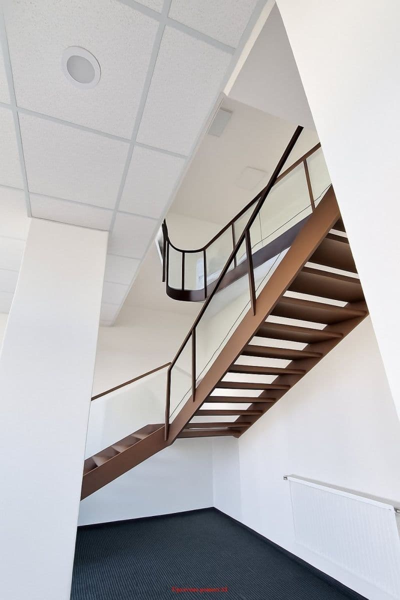 Prenájom kancelárie 66 m², nám. Republiky, Havířov, Moravskoslezský kraj Prenájom kancelárie 66 m², nám. Republiky, Havířov, Moravskoslezský kraj