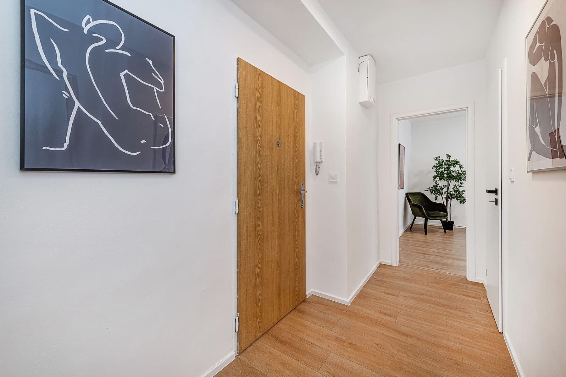 Predaj bytu 3-izbový 54 m², Zvánovická, Praha, Praha Predaj bytu 3-izbový 54 m², Zvánovická, Praha, Praha