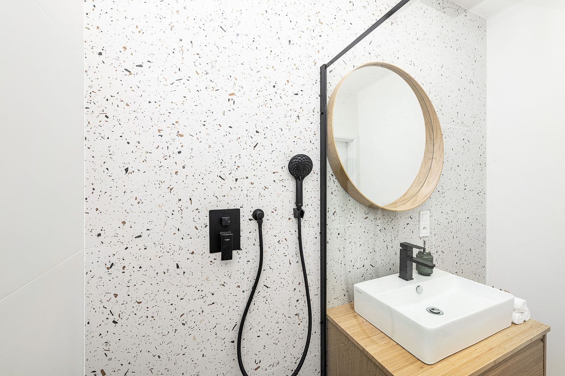 Predaj bytu 3-izbový 54 m², Zvánovická, Praha, Praha Predaj bytu 3-izbový 54 m², Zvánovická, Praha, Praha