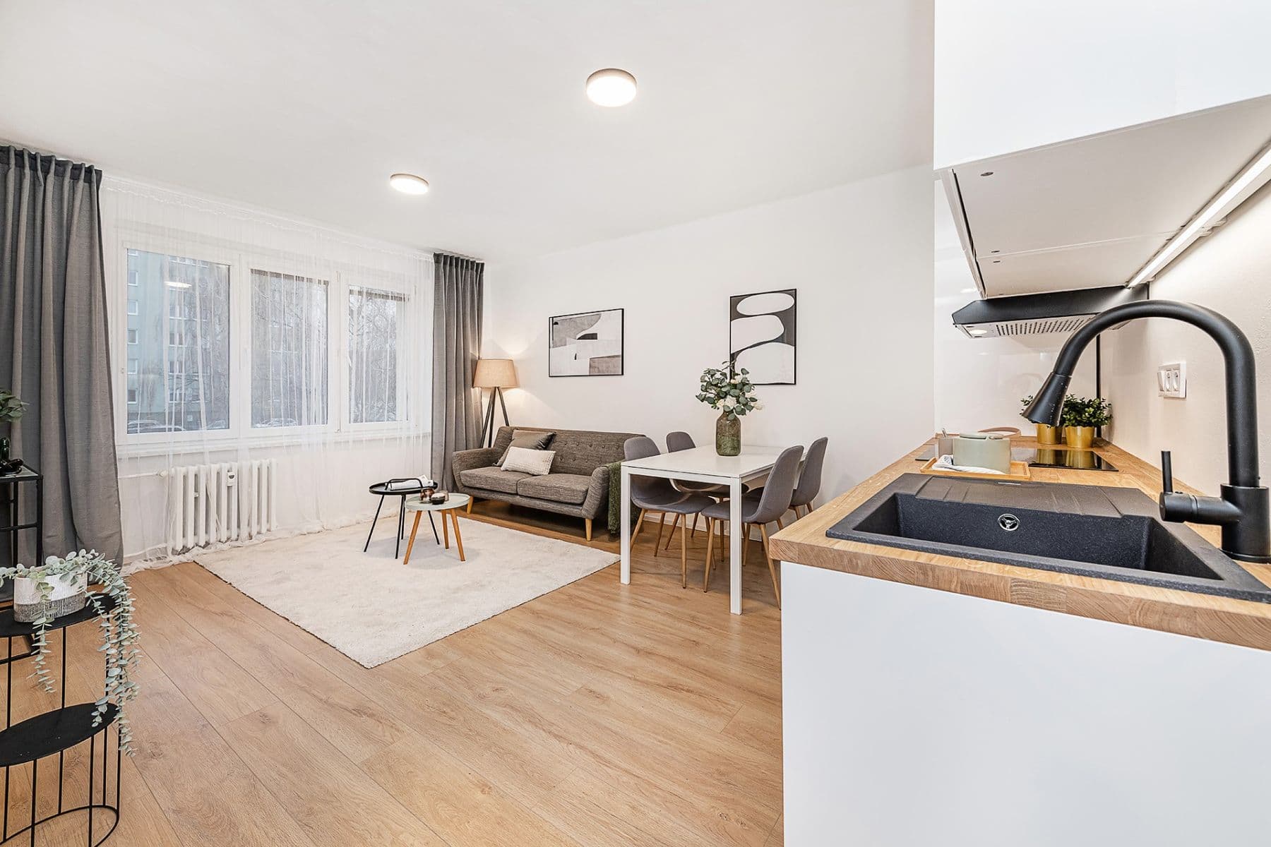 Predaj bytu 3-izbový 54 m², Zvánovická, Praha, Praha Predaj bytu 3-izbový 54 m², Zvánovická, Praha, Praha