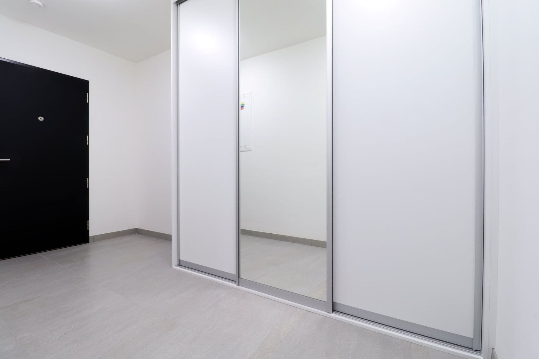 Prenájom bytu 2-izbový 72 m², Mukařovského, Praha, Praha Prenájom bytu 2-izbový 72 m², Mukařovského, Praha, Praha