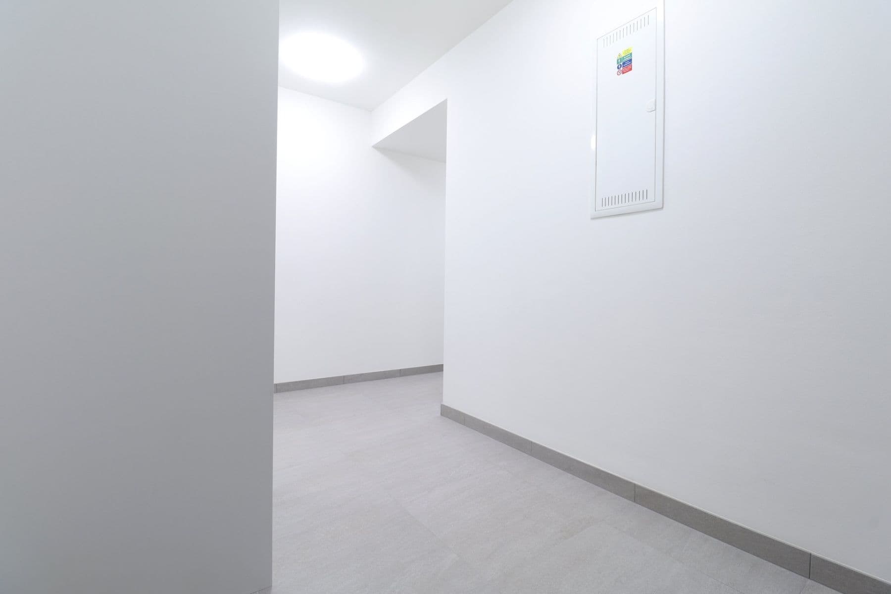 Prenájom bytu 2-izbový 72 m², Mukařovského, Praha, Praha Prenájom bytu 2-izbový 72 m², Mukařovského, Praha, Praha