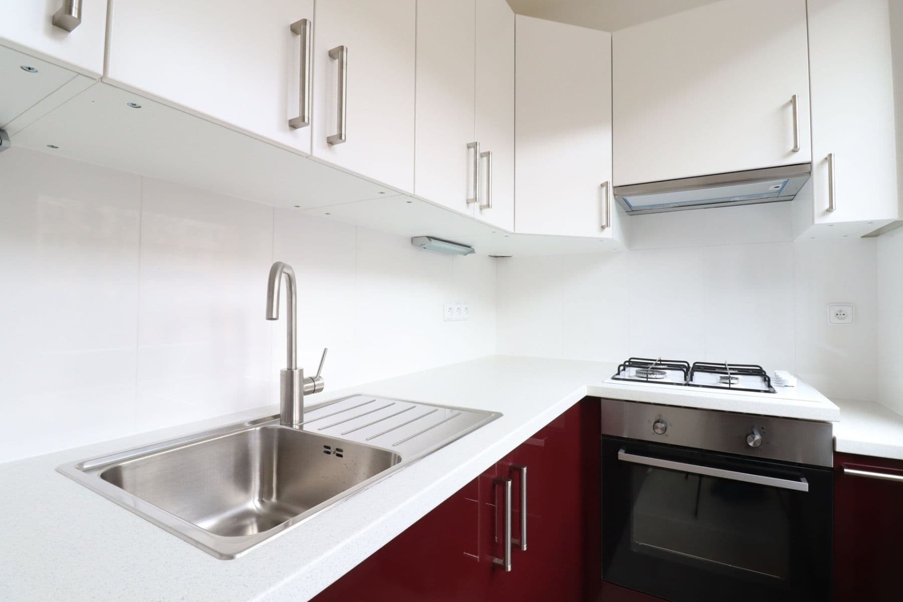 Prenájom bytu 1-izbový 27 m², Českolipská, Praha, Praha Prenájom bytu 1-izbový 27 m², Českolipská, Praha, Praha