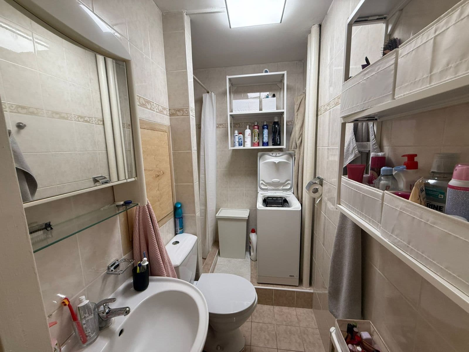 Prenájom bytu 2-izbový 42 m², Nekvasilova, Praha, Praha Prenájom bytu 2-izbový 42 m², Nekvasilova, Praha, Praha