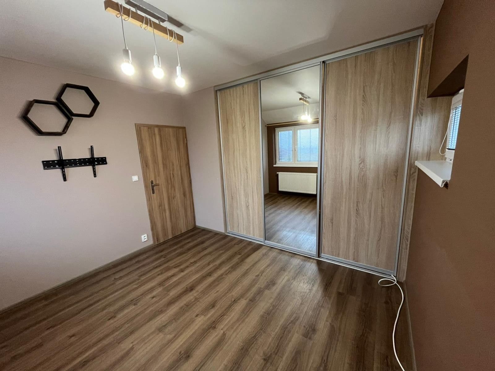 Prenájom domu 125 m², pozemek 300 m², Na Zámku, Nehvizdy, Středočeský kraj Prenájom domu 125 m², pozemek 300 m², Na Zámku, Nehvizdy, Středočeský kraj