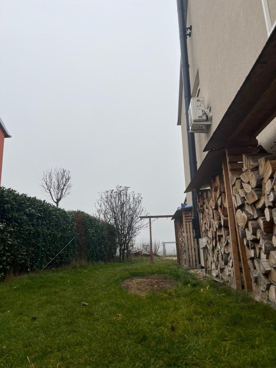 Prenájom domu 125 m², pozemek 300 m², Na Zámku, Nehvizdy, Středočeský kraj Prenájom domu 125 m², pozemek 300 m², Na Zámku, Nehvizdy, Středočeský kraj