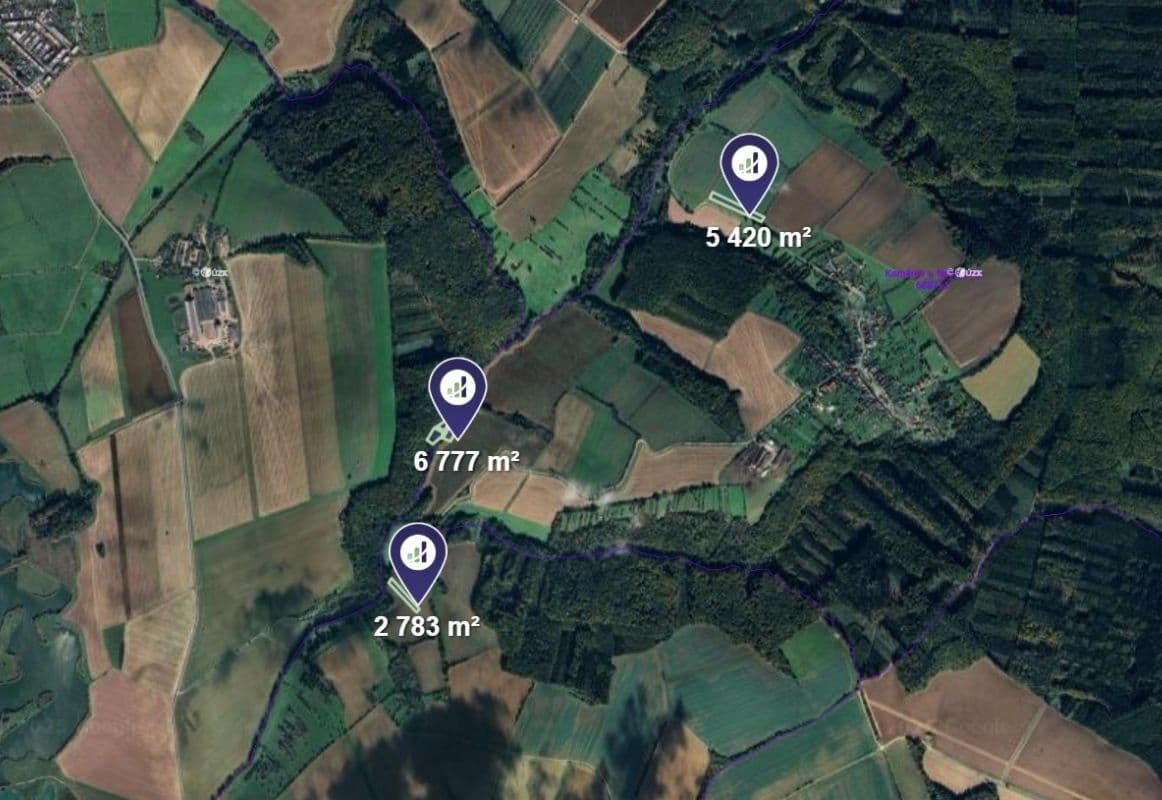 Predaj pozemku 6.449 m², Komárov, Zlínský kraj Predaj pozemku 6.449 m², Komárov, Zlínský kraj