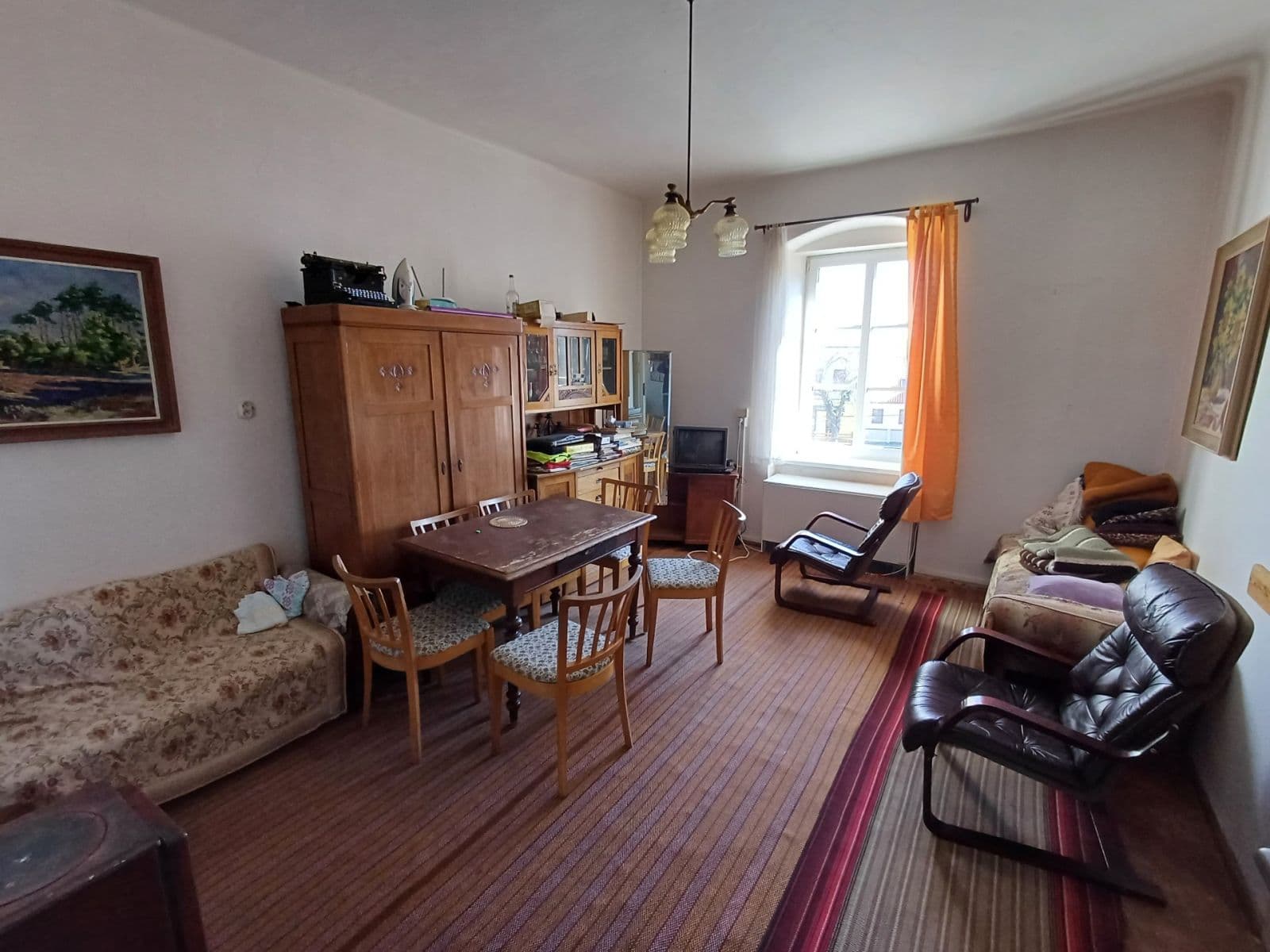 Predaj domu 235 m², pozemek 869 m², Masarykovo náměstí, Zbiroh, Plzeňský kraj Predaj domu 235 m², pozemek 869 m², Masarykovo náměstí, Zbiroh, Plzeňský kraj