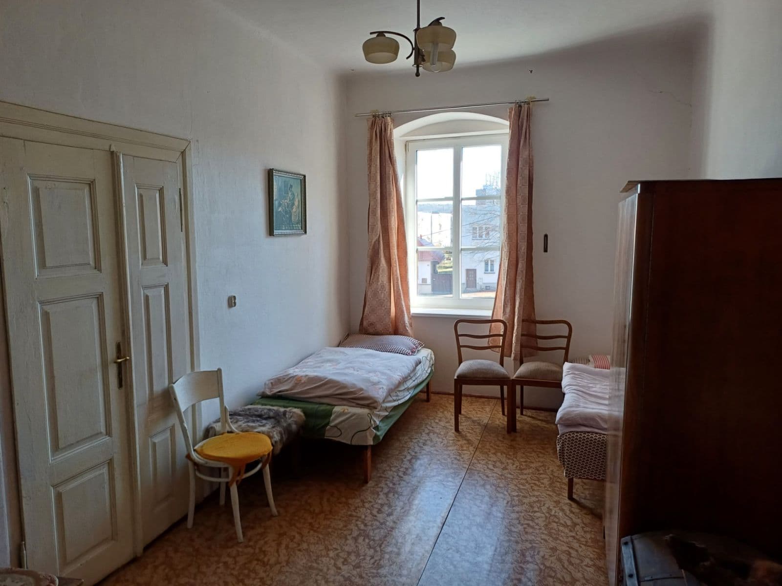 Predaj domu 235 m², pozemek 869 m², Masarykovo náměstí, Zbiroh, Plzeňský kraj Predaj domu 235 m², pozemek 869 m², Masarykovo náměstí, Zbiroh, Plzeňský kraj