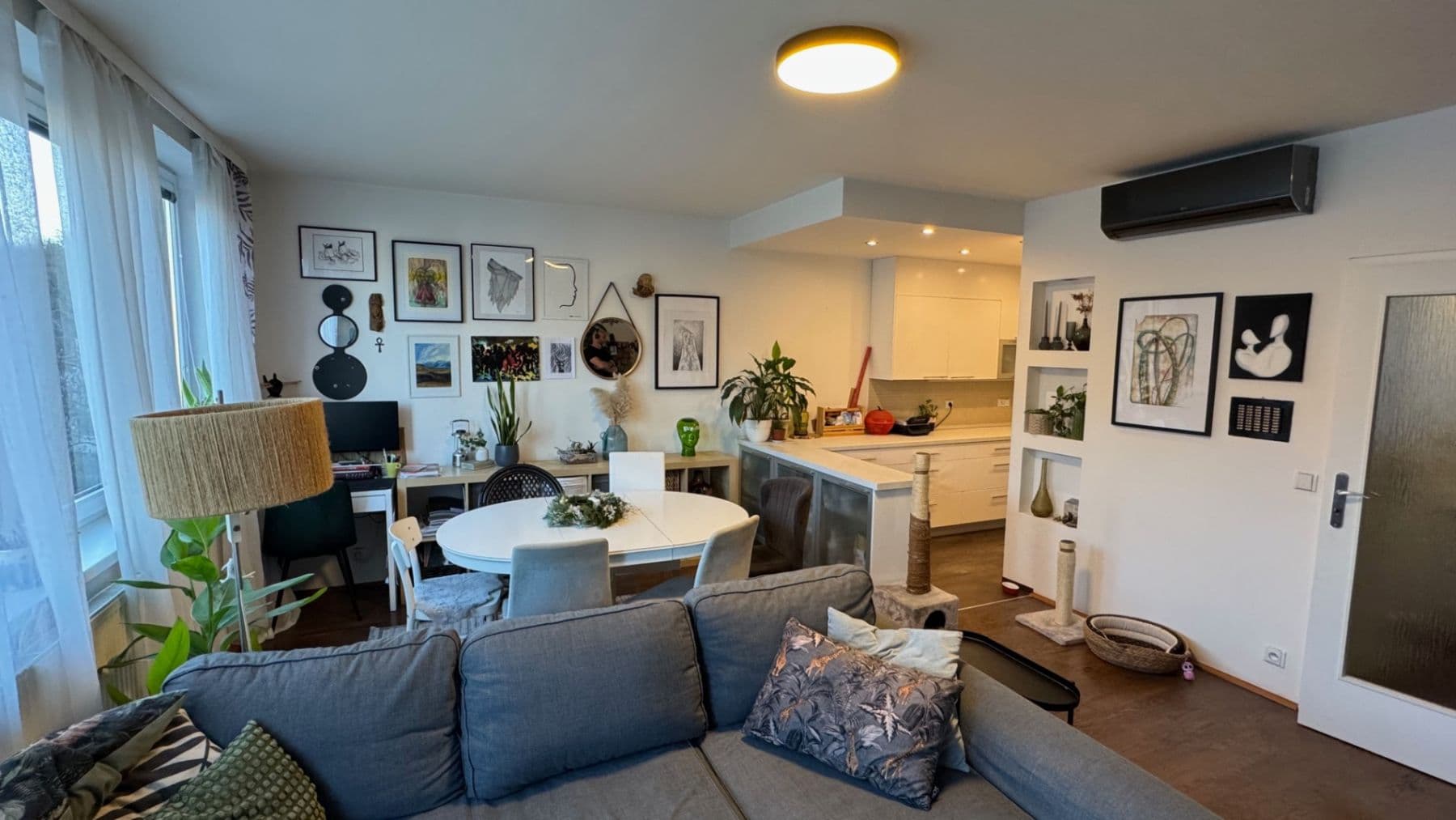 Prenájom bytu 4-izbový 85 m², U Michelského mlýna, Praha, Praha Prenájom bytu 4-izbový 85 m², U Michelského mlýna, Praha, Praha