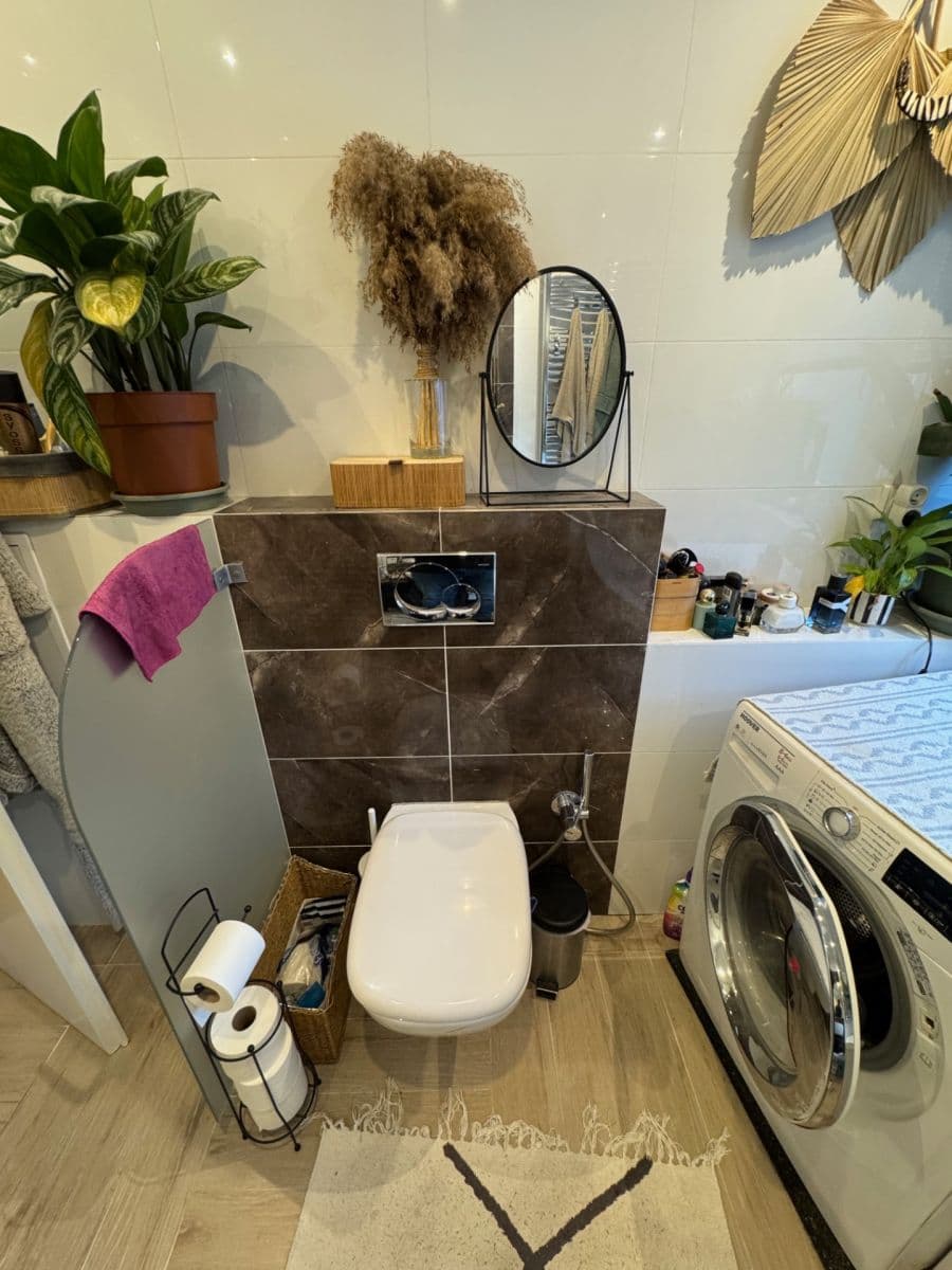 Prenájom bytu 4-izbový 85 m², U Michelského mlýna, Praha, Praha Prenájom bytu 4-izbový 85 m², U Michelského mlýna, Praha, Praha