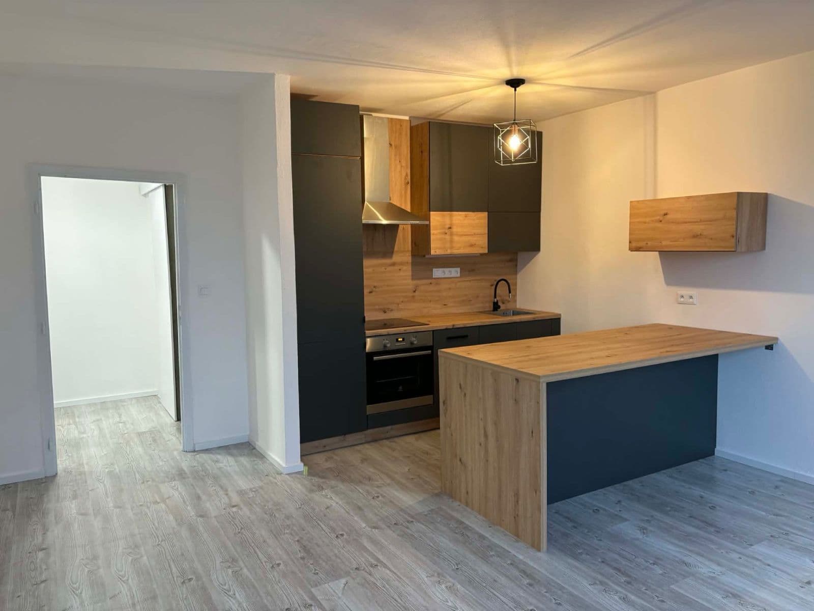 Prenájom bytu 2-izbový 48 m², Obvodová, Ústí nad Labem, Ústecký kraj Prenájom bytu 2-izbový 48 m², Obvodová, Ústí nad Labem, Ústecký kraj