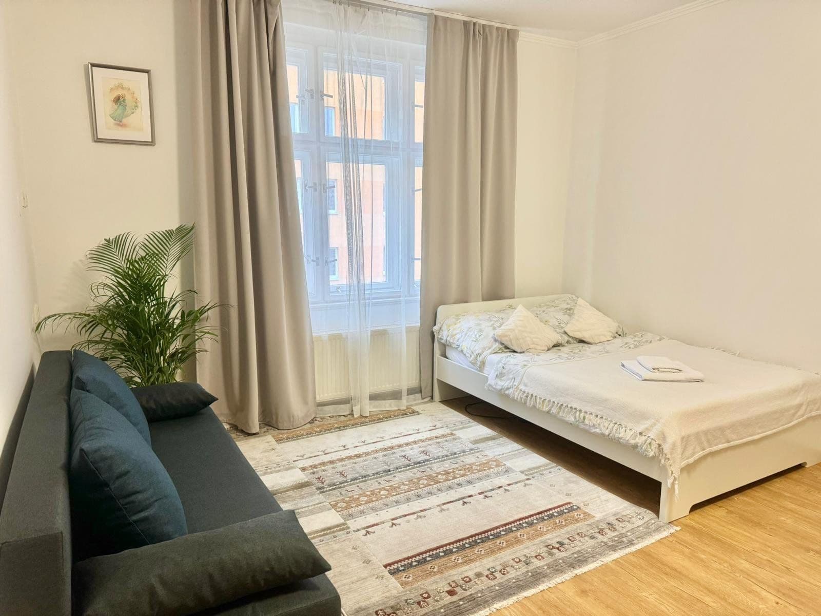 Prenájom bytu 35 m², Jeseniova, Praha, Praha Prenájom bytu 35 m², Jeseniova, Praha, Praha