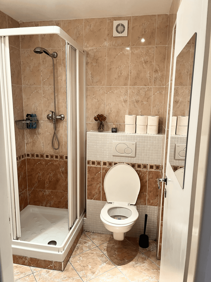 Prenájom bytu 35 m², Jeseniova, Praha, Praha Prenájom bytu 35 m², Jeseniova, Praha, Praha