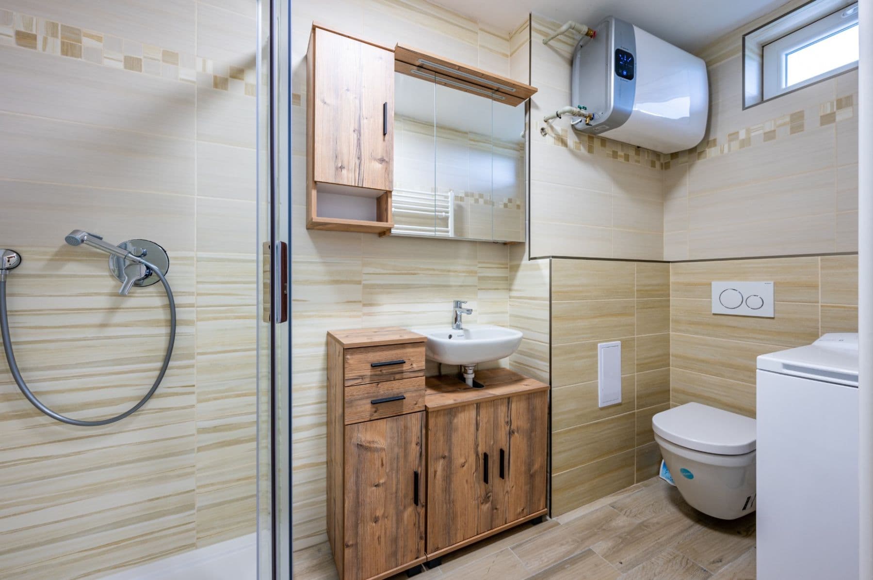 Prenájom bytu 2-izbový 48 m², Revoluční, Měšice, Středočeský kraj Prenájom bytu 2-izbový 48 m², Revoluční, Měšice, Středočeský kraj