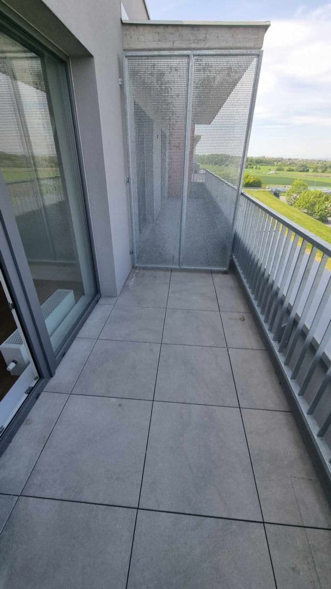 Prenájom bytu 1-izbový 28 m², Aloise Rašína, Olomouc, Olomoucký kraj Prenájom bytu 1-izbový 28 m², Aloise Rašína, Olomouc, Olomoucký kraj