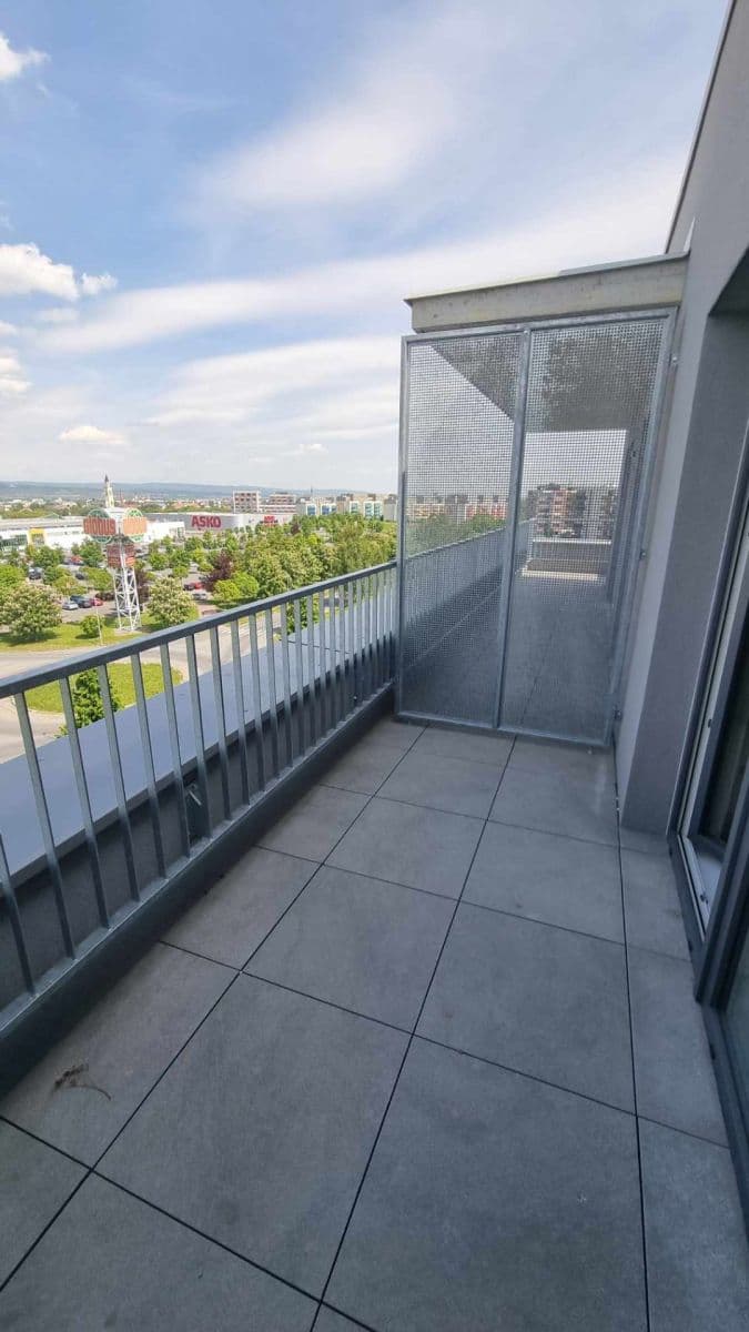 Prenájom bytu 1-izbový 28 m², Aloise Rašína, Olomouc, Olomoucký kraj Prenájom bytu 1-izbový 28 m², Aloise Rašína, Olomouc, Olomoucký kraj