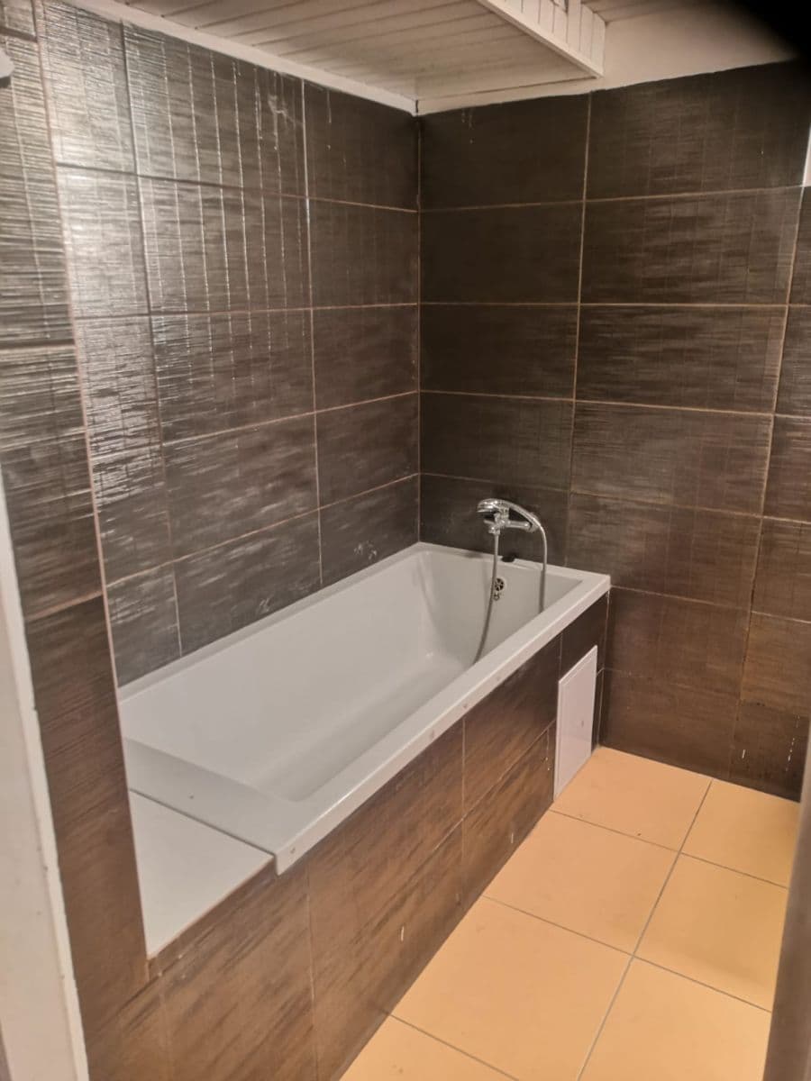 Prenájom bytu 2-izbový 79 m², Kozí, Brozany nad Ohří, Ústecký kraj Prenájom bytu 2-izbový 79 m², Kozí, Brozany nad Ohří, Ústecký kraj