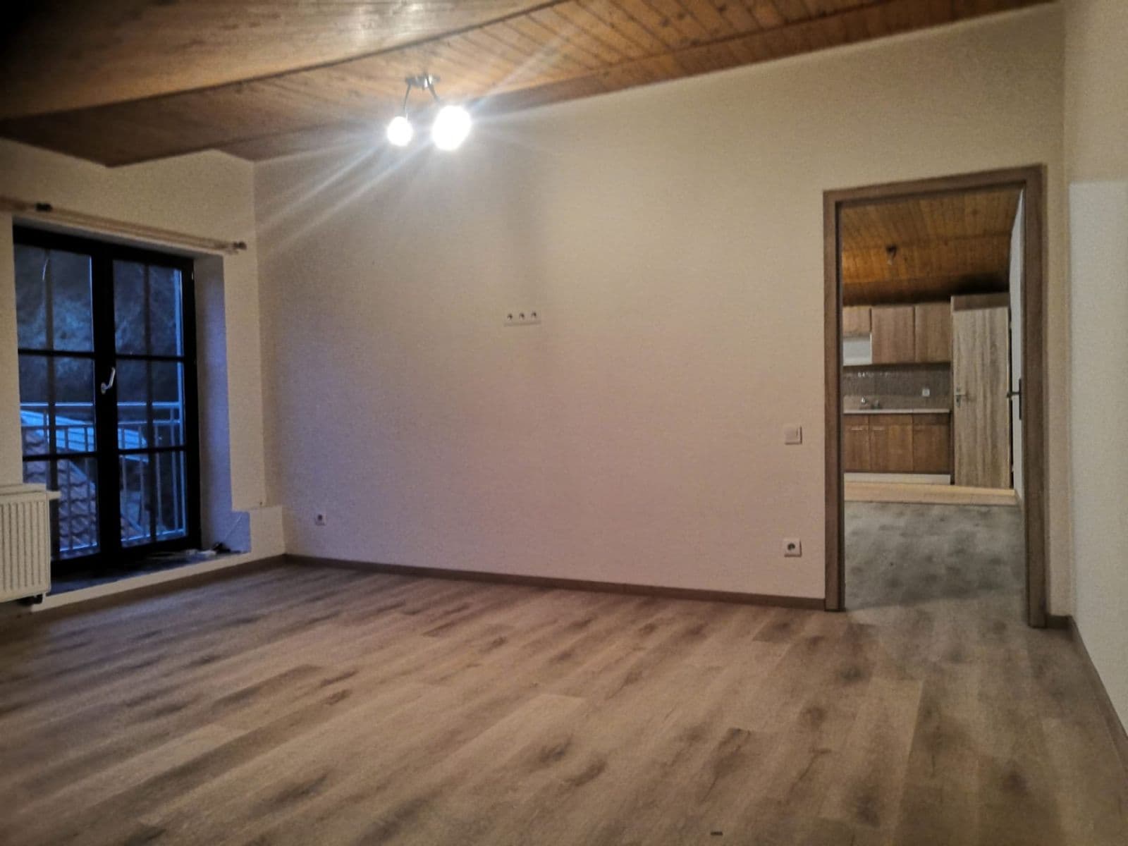 Prenájom bytu 2-izbový 79 m², Kozí, Brozany nad Ohří, Ústecký kraj Prenájom bytu 2-izbový 79 m², Kozí, Brozany nad Ohří, Ústecký kraj