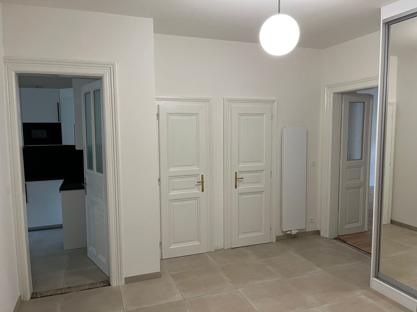Prenájom kancelárie 72 m², Korunní, Praha, Praha Prenájom kancelárie 72 m², Korunní, Praha, Praha