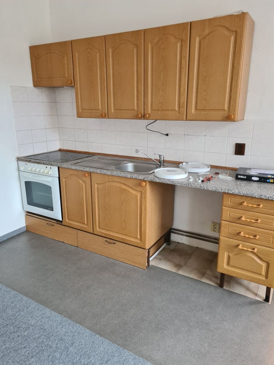 Prenájom bytu 2-izbový 42 m², Křížová, Jablonec nad Nisou, Liberecký kraj Prenájom bytu 2-izbový 42 m², Křížová, Jablonec nad Nisou, Liberecký kraj