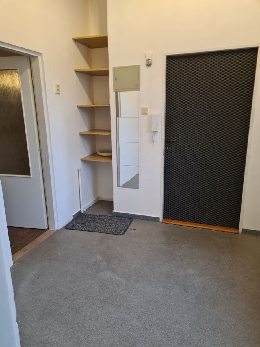 Prenájom bytu 2-izbový 42 m², Křížová, Jablonec nad Nisou, Liberecký kraj Prenájom bytu 2-izbový 42 m², Křížová, Jablonec nad Nisou, Liberecký kraj