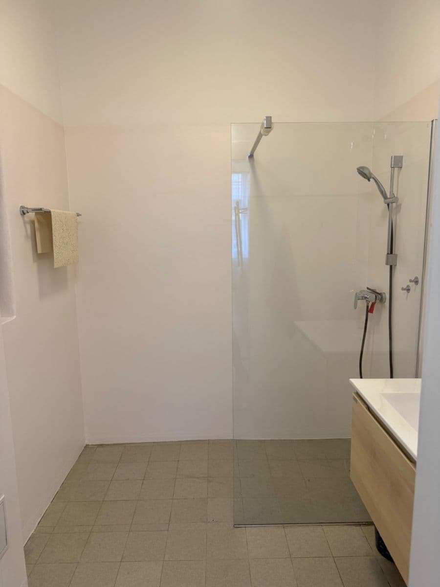 Prenájom bytu 3-izbový 77 m², Heřmanova, Praha, Praha Prenájom bytu 3-izbový 77 m², Heřmanova, Praha, Praha