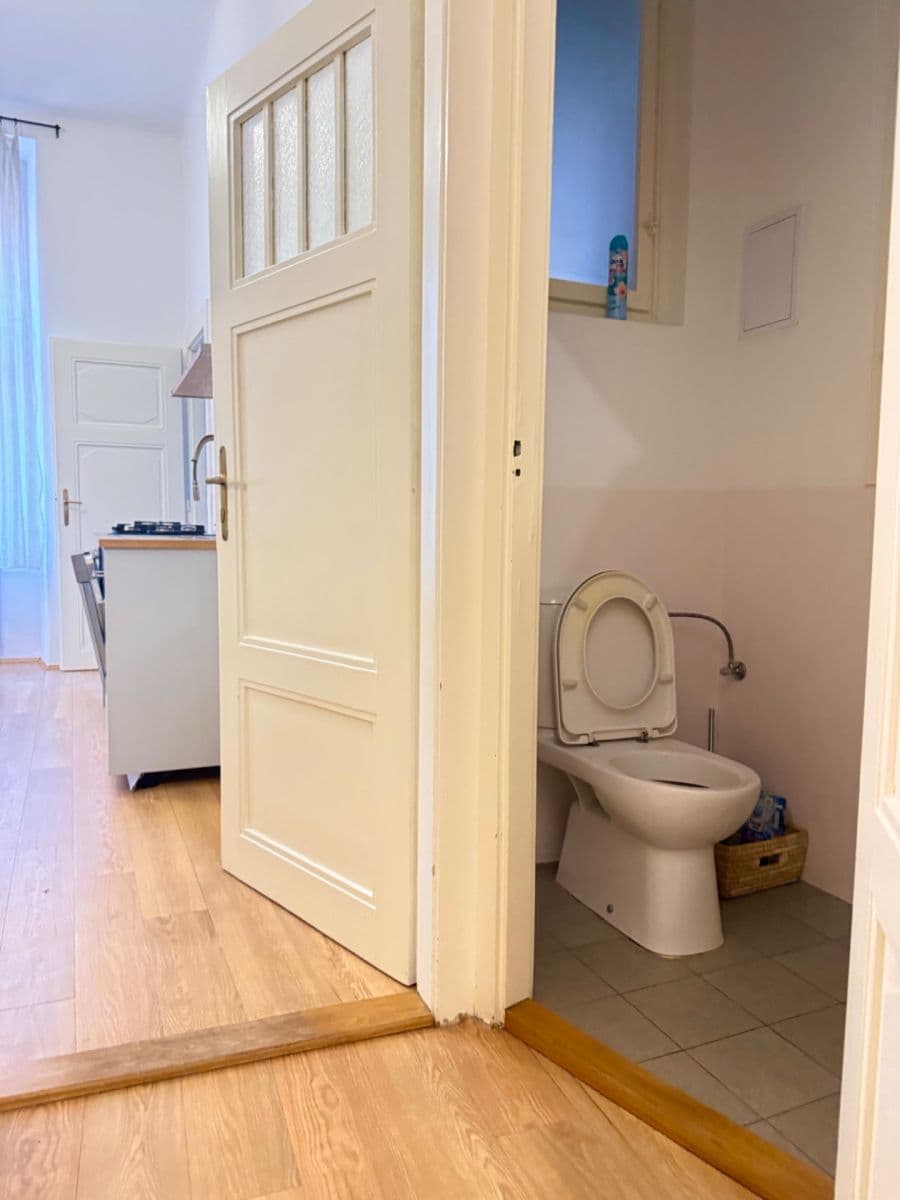 Prenájom bytu 3-izbový 77 m², Heřmanova, Praha, Praha Prenájom bytu 3-izbový 77 m², Heřmanova, Praha, Praha