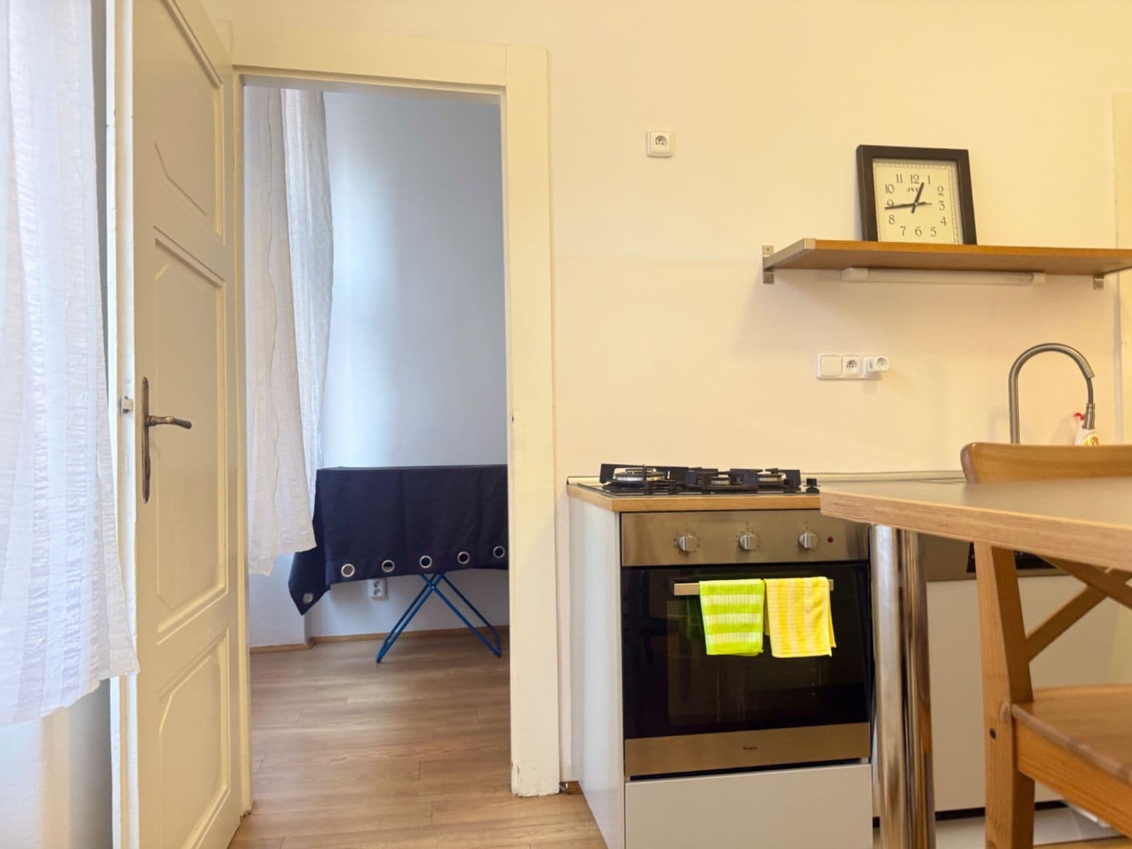 Prenájom bytu 3-izbový 77 m², Heřmanova, Praha, Praha Prenájom bytu 3-izbový 77 m², Heřmanova, Praha, Praha