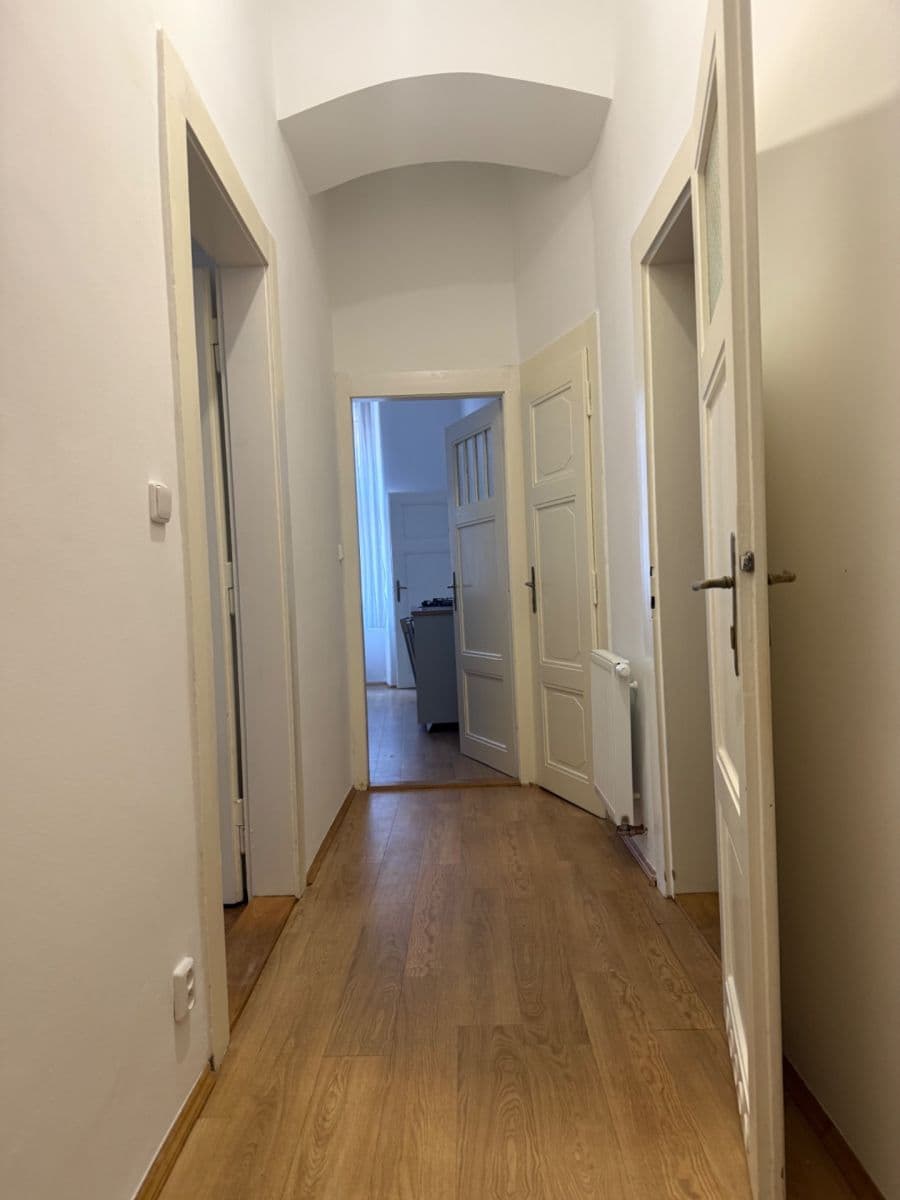 Prenájom bytu 3-izbový 77 m², Heřmanova, Praha, Praha Prenájom bytu 3-izbový 77 m², Heřmanova, Praha, Praha