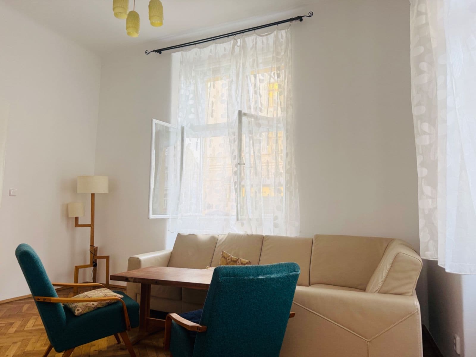 Prenájom bytu 3-izbový 77 m², Heřmanova, Praha, Praha Prenájom bytu 3-izbový 77 m², Heřmanova, Praha, Praha