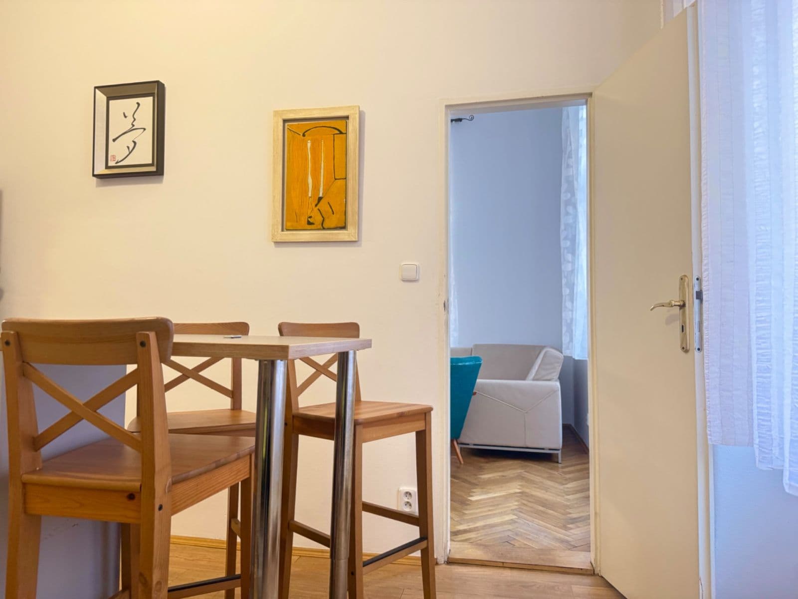 Prenájom bytu 3-izbový 77 m², Heřmanova, Praha, Praha Prenájom bytu 3-izbový 77 m², Heřmanova, Praha, Praha