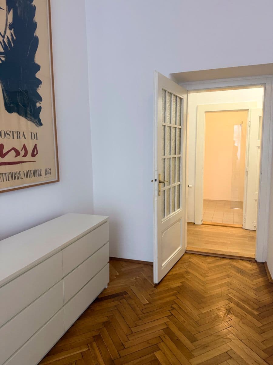 Prenájom bytu 3-izbový 77 m², Heřmanova, Praha, Praha Prenájom bytu 3-izbový 77 m², Heřmanova, Praha, Praha