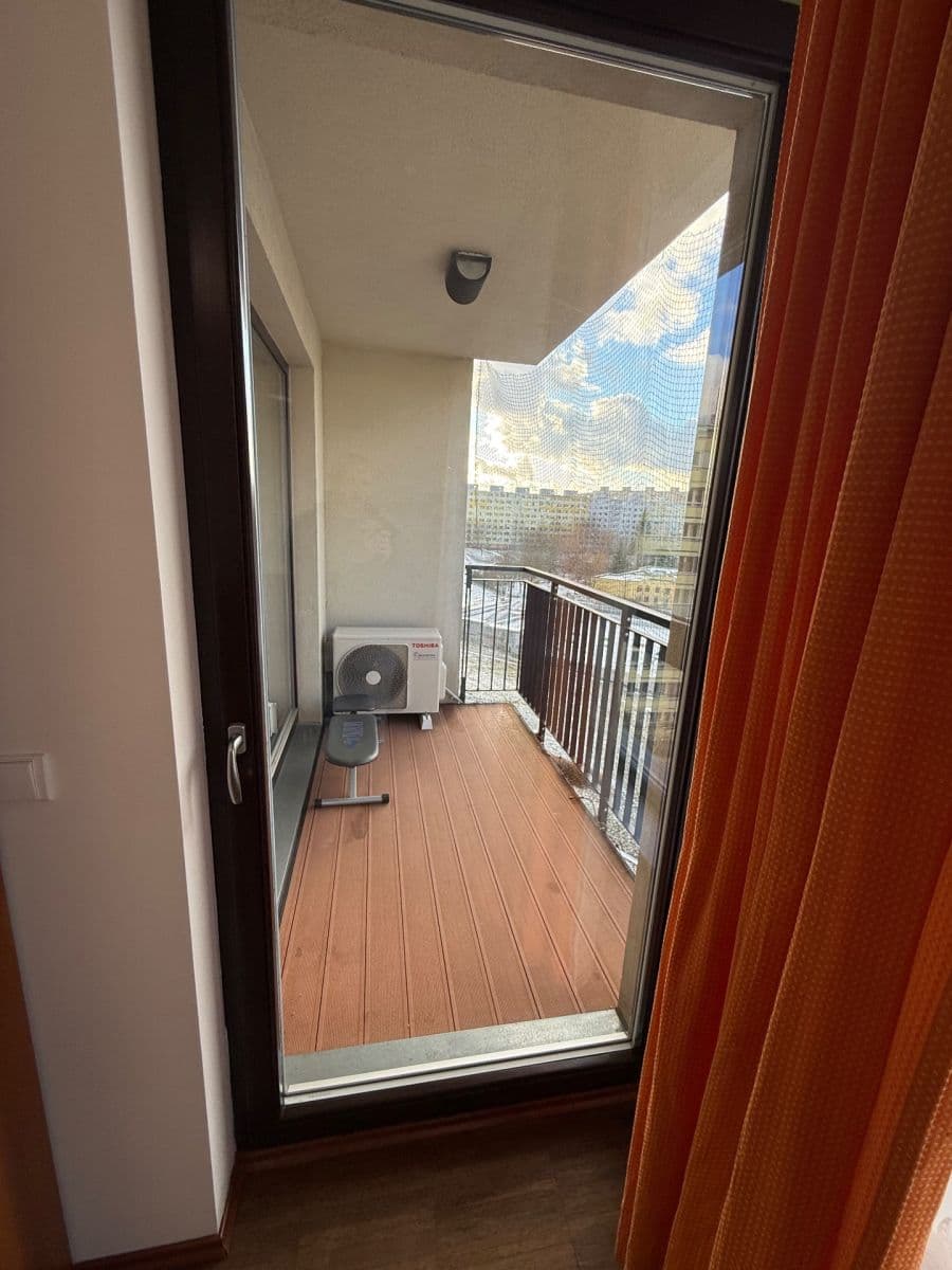 Prenájom bytu 2-izbový 74 m², Jeremiášova, Praha, Praha Prenájom bytu 2-izbový 74 m², Jeremiášova, Praha, Praha