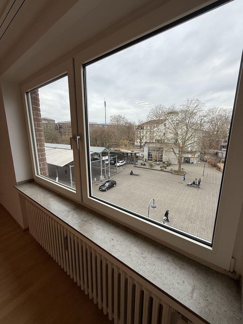 Prenájom bytu 2-izbový 66 m², Berliner Str.32, Köln, Severné Porýnie - Westfálsko Prenájom bytu 2-izbový 66 m², Berliner Str.32, Köln, Severné Porýnie - Westfálsko