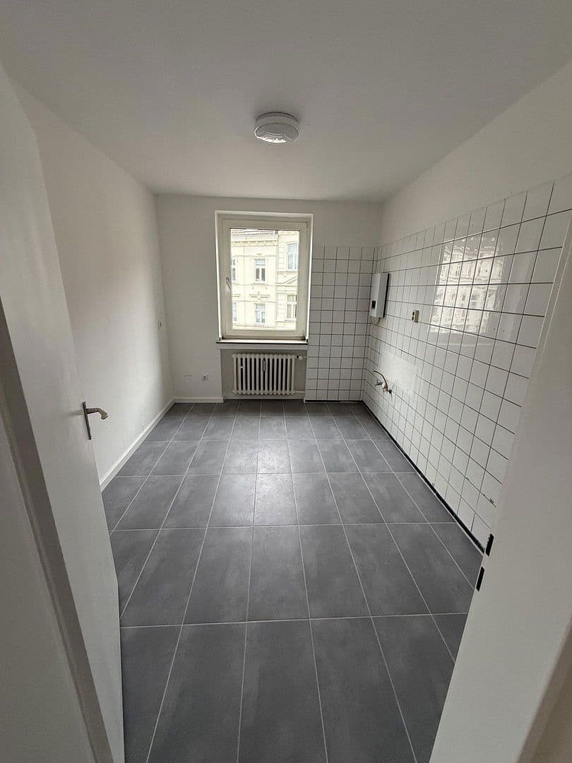 Prenájom bytu 2-izbový 66 m², Berliner Str.32, Köln, Severné Porýnie - Westfálsko Prenájom bytu 2-izbový 66 m², Berliner Str.32, Köln, Severné Porýnie - Westfálsko