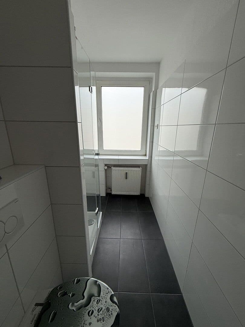 Prenájom bytu 2-izbový 66 m², Berliner Str.32, Köln, Severné Porýnie - Westfálsko Prenájom bytu 2-izbový 66 m², Berliner Str.32, Köln, Severné Porýnie - Westfálsko