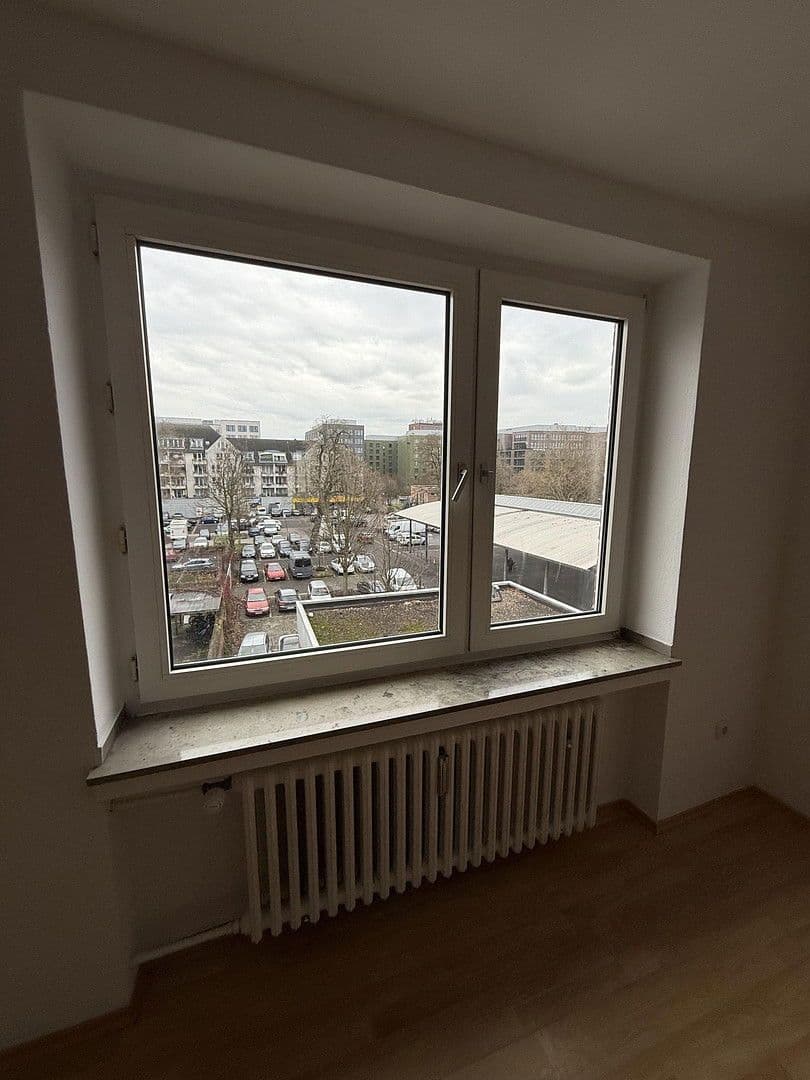 Prenájom bytu 2-izbový 66 m², Berliner Str.32, Köln, Severné Porýnie - Westfálsko Prenájom bytu 2-izbový 66 m², Berliner Str.32, Köln, Severné Porýnie - Westfálsko