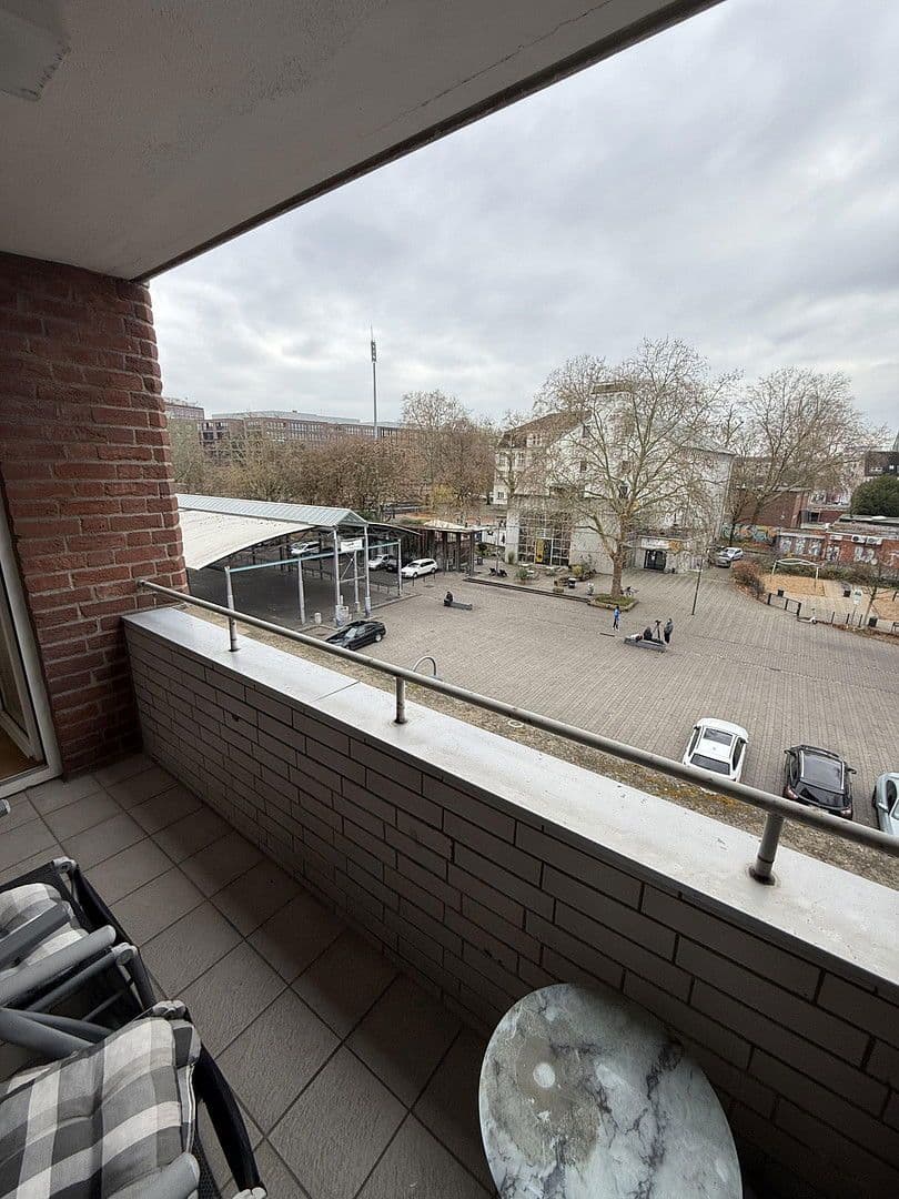 Prenájom bytu 2-izbový 66 m², Berliner Str.32, Köln, Severné Porýnie - Westfálsko Prenájom bytu 2-izbový 66 m², Berliner Str.32, Köln, Severné Porýnie - Westfálsko