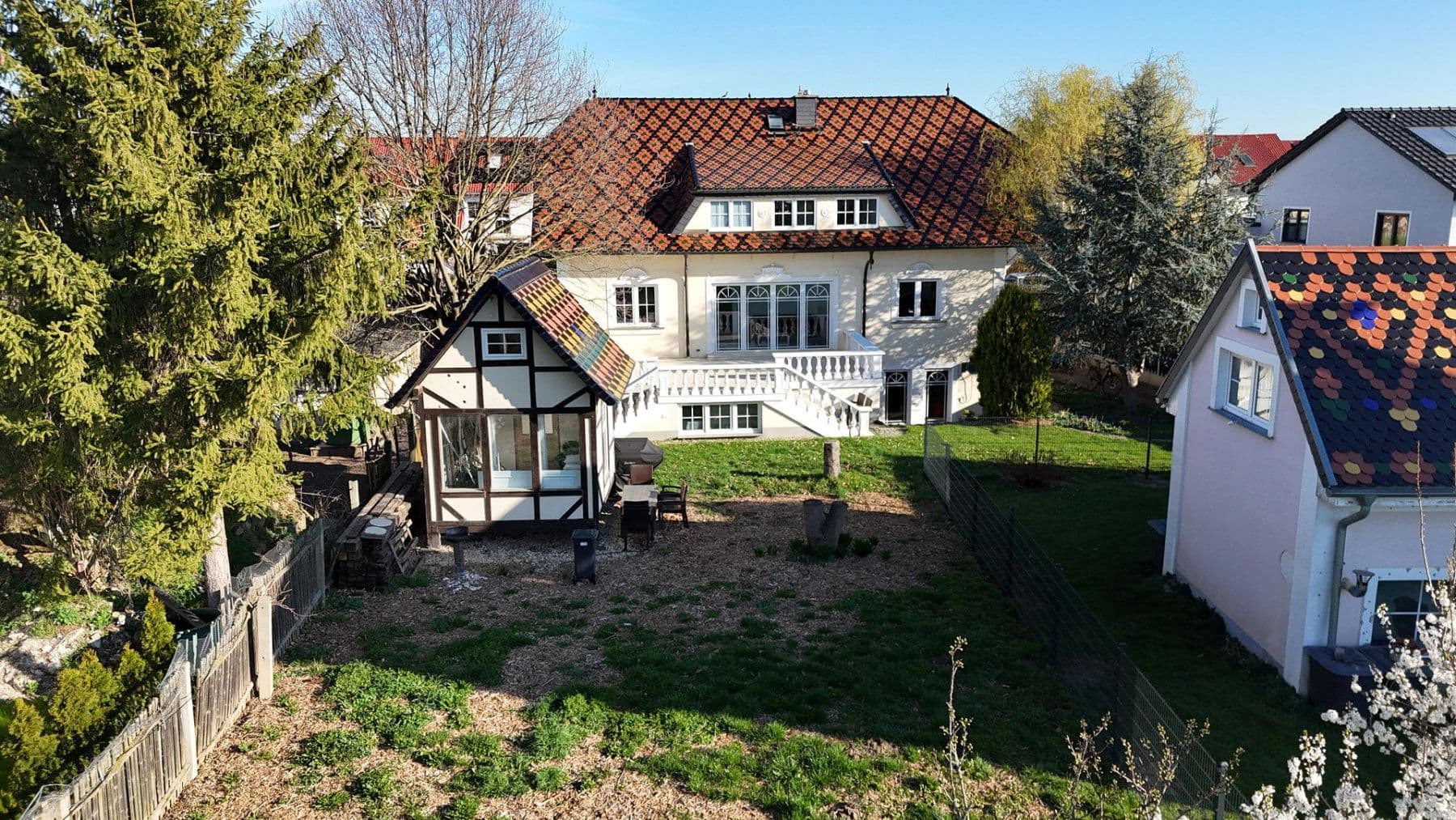 Predaj domu 500 m², pozemek 980 m², Prödeler Straße 9, Markkleeberg, Sasko Predaj domu 500 m², pozemek 980 m², Prödeler Straße 9, Markkleeberg, Sasko