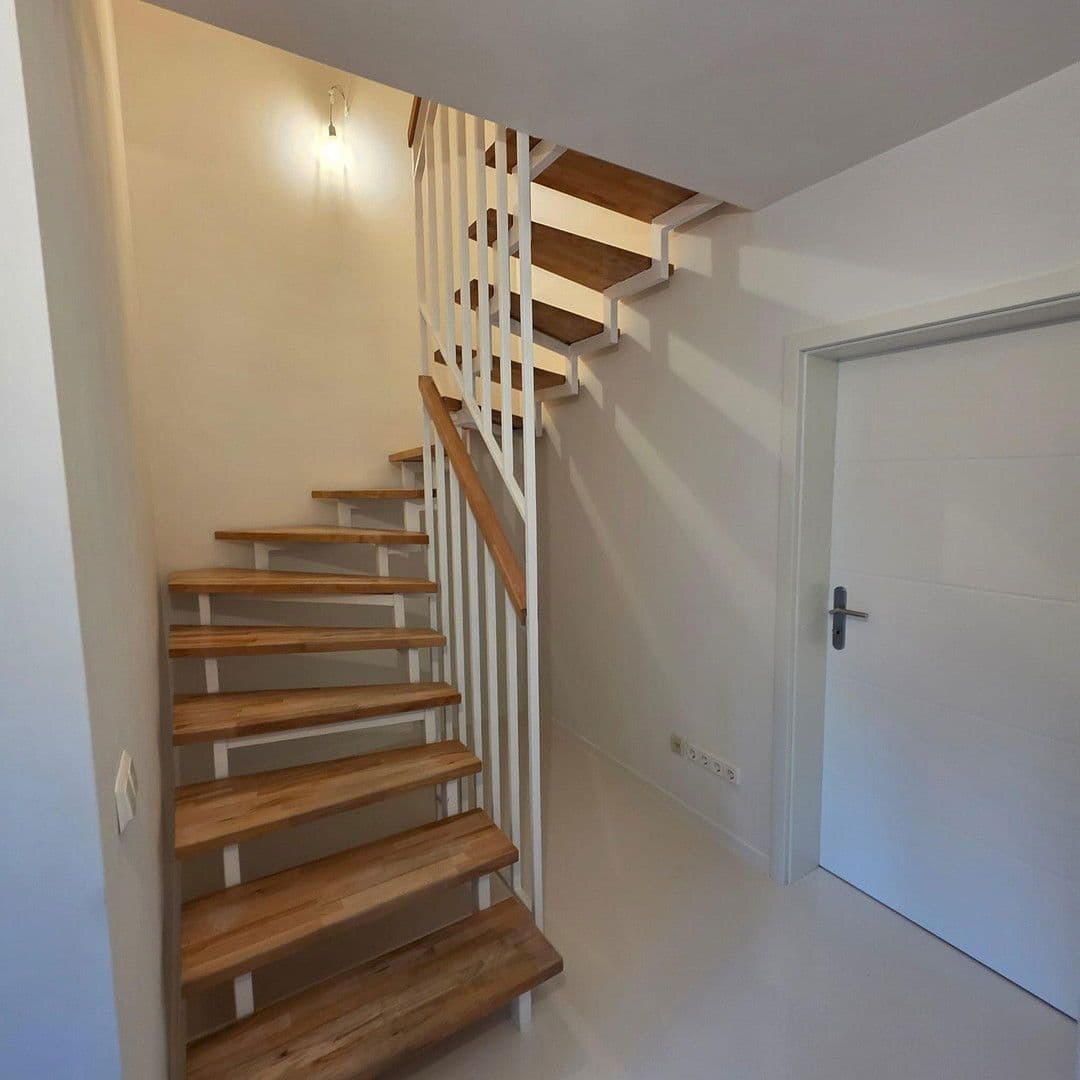 Predaj domu 121 m², pozemek 554 m², Deumener Weg 1, Hohenmölsen, Sasko-Anhaltsko Predaj domu 121 m², pozemek 554 m², Deumener Weg 1, Hohenmölsen, Sasko-Anhaltsko