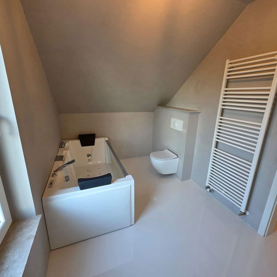 Predaj domu 121 m², pozemek 554 m², Deumener Weg 1, Hohenmölsen, Sasko-Anhaltsko Predaj domu 121 m², pozemek 554 m², Deumener Weg 1, Hohenmölsen, Sasko-Anhaltsko