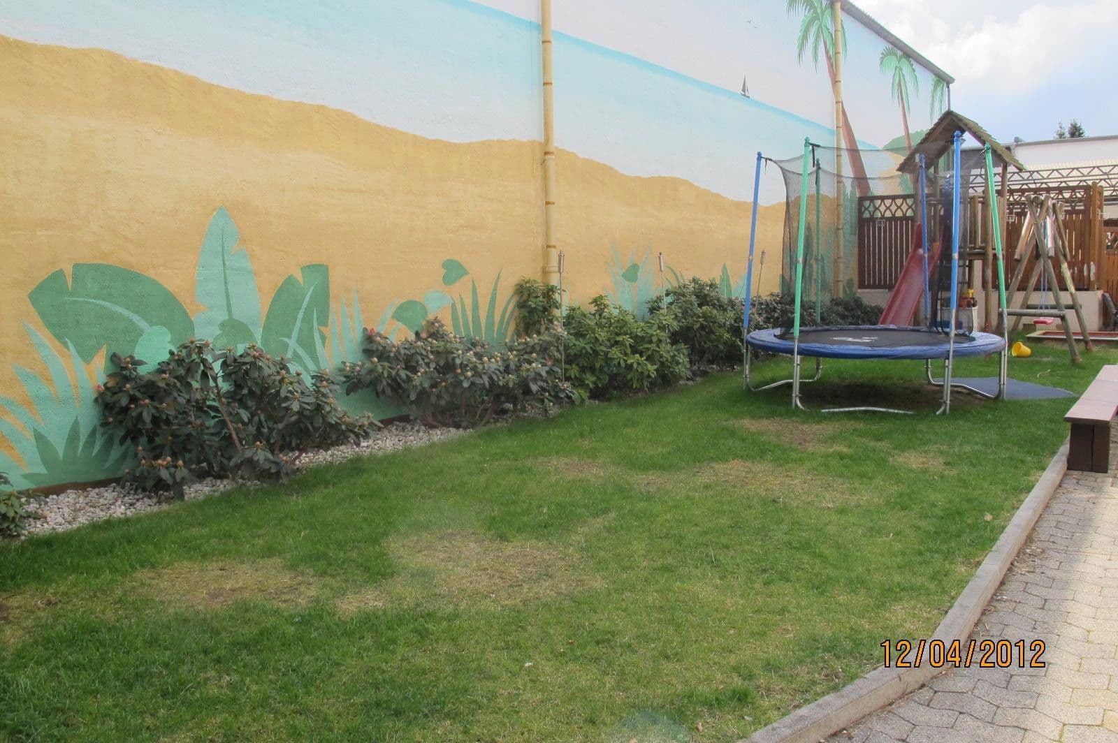 Prenájom bytu 4-izbový 220 m², Am Goldberg 9, Heusenstamm, Hesensko Prenájom bytu 4-izbový 220 m², Am Goldberg 9, Heusenstamm, Hesensko