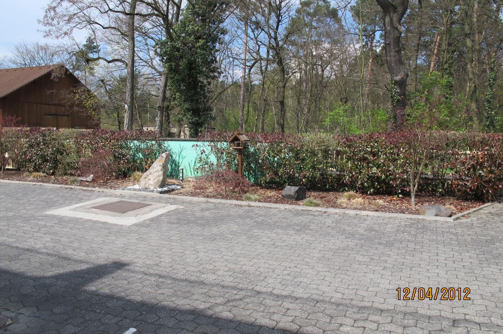 Prenájom bytu 4-izbový 220 m², Am Goldberg 9, Heusenstamm, Hesensko Prenájom bytu 4-izbový 220 m², Am Goldberg 9, Heusenstamm, Hesensko