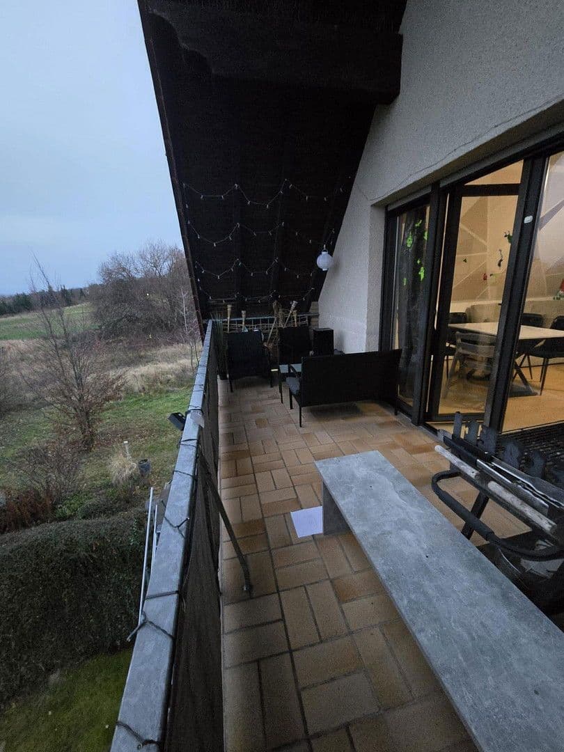 Prenájom bytu 3-izbový 95 m², Waldorfer Weg 41, Bornheim, Severné Porýnie - Westfálsko Prenájom bytu 3-izbový 95 m², Waldorfer Weg 41, Bornheim, Severné Porýnie - Westfálsko