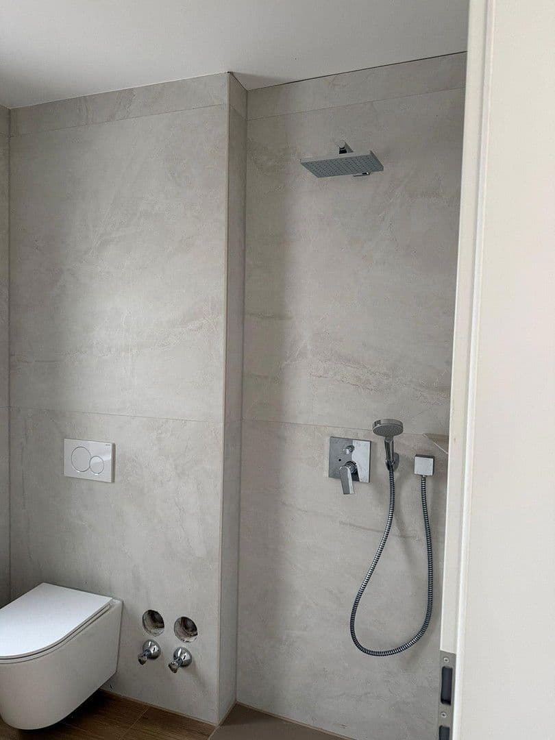 Prenájom bytu 3-izbový 80 m², Pohlheim, Hesensko Prenájom bytu 3-izbový 80 m², Pohlheim, Hesensko