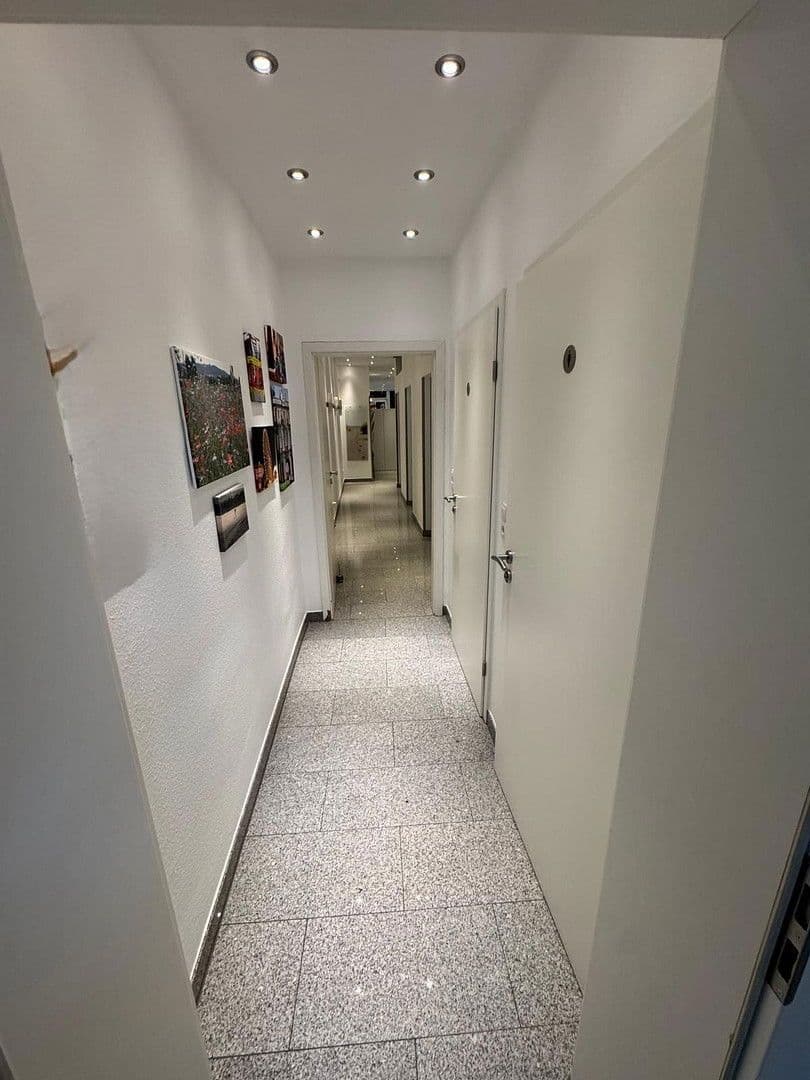 Prenájom kancelárie 100 m², Bonn-Endenich, Severné Porýnie - Westfálsko Prenájom kancelárie 100 m², Bonn-Endenich, Severné Porýnie - Westfálsko