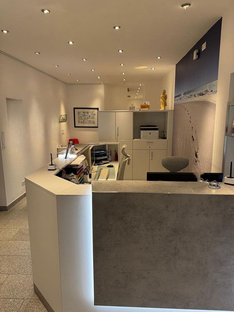 Prenájom kancelárie 100 m², Bonn-Endenich, Severné Porýnie - Westfálsko Prenájom kancelárie 100 m², Bonn-Endenich, Severné Porýnie - Westfálsko